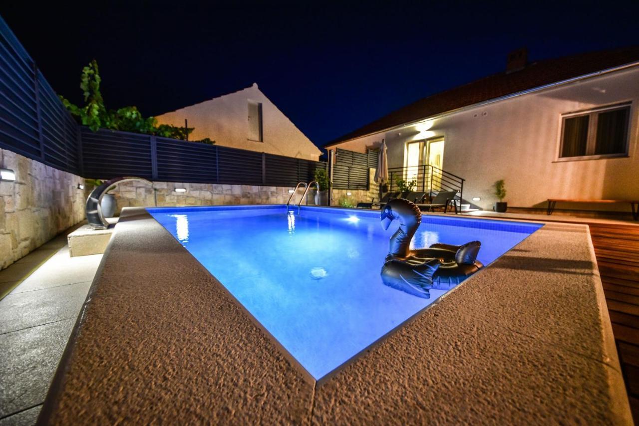 Villa Teuta Zadarvillas Exterior foto